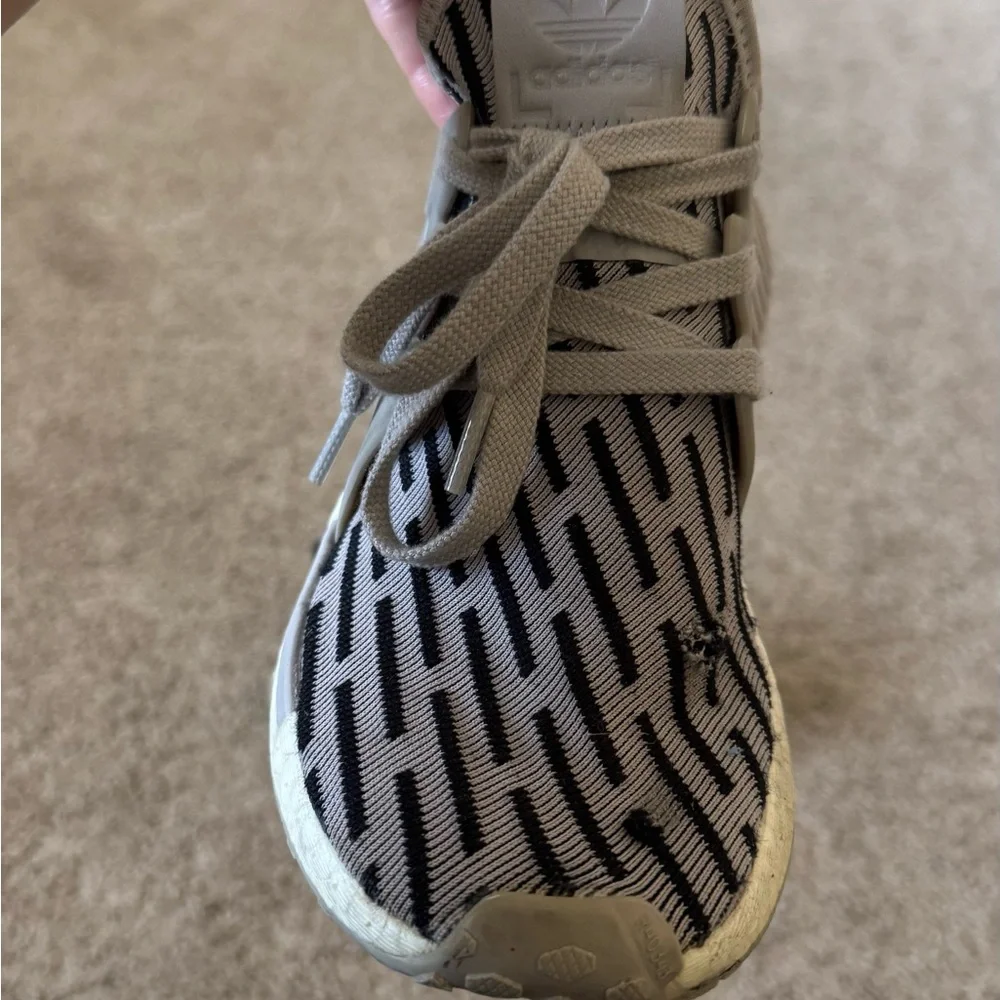 Adidas NMD R1 - Picture 9 of 9